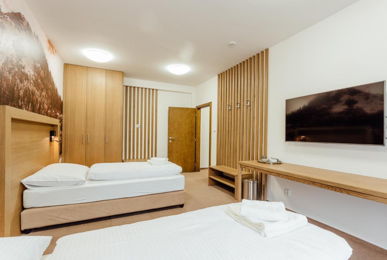 Apartmany Humno Valča Екстериор снимка